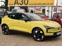 Usado Volvo EX30 Plus 200 kW (272 HP) 2025 SUV