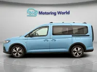 Used Ford Grand Tourneo Connect Active 122 HP (89 kW) 2023 Blue MPV
