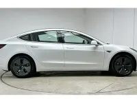 Used Tesla Model 3 Standard Range 239 kW (325 HP) 2019 White Sedan