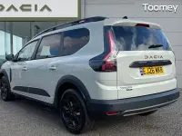 Ny Dacia Jogger Extreme 158 HK (116 kW) 2026 Minibuss