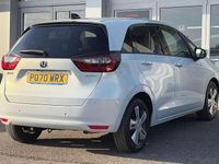 Used Honda Jazz Hybrid 109 HP (80 kW) 2020 Platinum white Hatchback