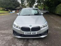 Begagnad BMW 220 2018 Silver Halvkombi
