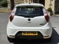 Used MG MG3 106 HP (77 kW) 2017 White Hatchback