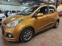 Used Hyundai i10 Premium 87 HP (63 kW) 2014 Orange Hatchback