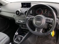 Used Audi A1 Sportback Sport 125 HP (91 kW) 2017 White Hatchback