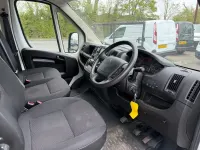 Used Peugeot Boxer 140 HP (102 kW) 2022 White Van