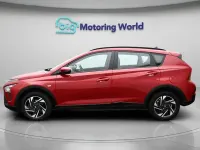 Begagnad Hyundai Bayon SE 100 HK (73 kW) 2023 Röd SUV