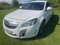 Second-hand Vauxhall Insignia 2013 Alb Hatchback