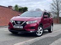 Used Nissan Qashqai Acenta 115 HP (84 kW) 2017 Red SUV