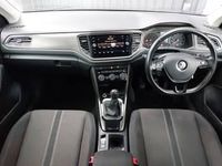 Used VW T-Roc Design 115 HP (84 kW) 2018 Grey SUV