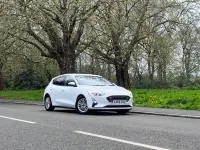 Usado Ford Focus Titanium 125 HP (91 kW) 2018 Branco Citadino