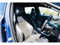 Used Volvo XC60 R-Design 220 HP (161 kW) 2017 Blue SUV