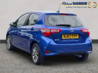 Used Toyota Yaris 68 HP (50 kW) 2017 Blue