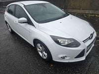Used Ford Focus Zetec 125 HP (91 kW) 2013 White Hatchback