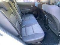Used SsangYong Korando 175 HP (128 kW) 2013 White SUV
