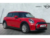 Used Mini ONE Classic 102 HP (75 kW) 2022 Red Hatchback
