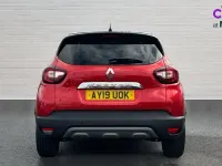 Used Renault Captur Version S 150 HP (110 kW) 2019 Red/black SUV