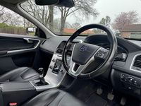 Used Volvo XC60 SE Lux 190 HP (139 kW) 2017 Gold SUV