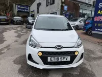 Used Hyundai i10 GO! 67 HP (49 kW) 2018 White Hatchback