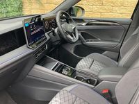 Used VW Tiguan R-line 150 HP (110 kW) 2024 Black SUV