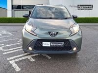 Used Toyota Aygo X 72 HP (52 kW) 2022 Khaki green SUV
