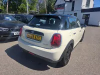 Usado Mini Cooper Classic 2019 Blanco Utilitario