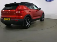 Used Volvo XC40 R-Design 163 HP (119 kW) 2020 Red SUV
