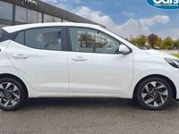 Used Hyundai i10 Advanced 63 HP (46 kW) 2025 White Hatchback