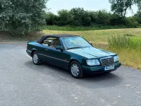 Used Mercedes E220 1995 Green Cabriolet