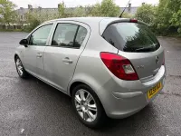 Usado Vauxhall Corsa Club 89 HP (65 kW) 2008 Prateado Citadino