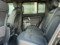 Used Land Rover Defender SE Dynamic 249 HP (183 kW) 2023 Santorini black SUV