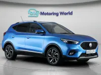 Käytetty MG ZS Exclusive 111 HP (81 kW) 2023 Sininen Katumaasturi