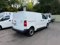 Used Citroën Dispatch 118 HP (86 kW) 2021 White MPV
