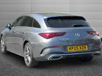 Usado Mercedes CLA180 Executive 136 CV (100 kW) 2025 Azul Berlina