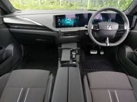 Used Vauxhall Astra 114 kW (156 HP) 2024 White Hatchback