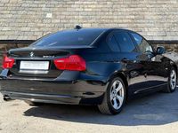 Używany BMW 320 Efficient Dynamics 161 KM (118 kW) 2010 Czarny Sedan/Limuzyna