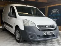 Used Peugeot Partner 98 HP (72 kW) 2018 White