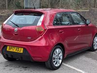 Usado MG MG3 106 HP (77 kW) 2017 Vermelho Citadino