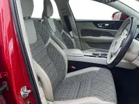 Usado Volvo V60 Momentum 250 CV (183 kW) 2018 Rojo Familiar