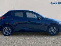 Usado Mazda 2 90 HP (66 kW) 2020 Azul Citadino