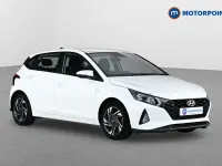 Used Hyundai i20 SE 101 HP (74 kW) 2022 White Hatchback