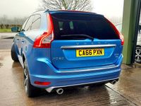 Used Volvo XC60 R-Design 190 HP (139 kW) 2017 Blue SUV