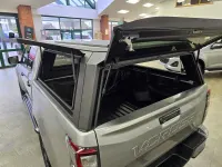 New Isuzu D-Max 163 HP (119 kW) 2025 Silver Pickup