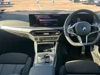 Usado BMW 320 M Sport 181 HP (133 kW) 2025 Cinzento Sedan