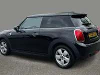 Used Mini ONE Classic 102 HP (75 kW) 2020 Black Hatchback