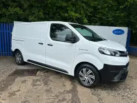 Used Toyota Proace 100 kW (136 HP) 2022 White MPV
