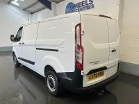 Usado Ford Transit Custom S 130 CV (95 kW) 2023 Blanco Van