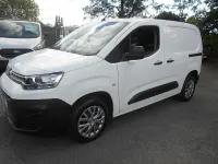Used Citroën Berlingo PureTech 110 HP (80 kW) 2020 White MPV