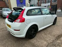 Used Volvo C30 R-Design 145 HP (106 kW) 2011 White Hatchback