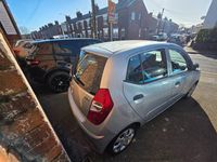 Used Hyundai i10 Classic 86 HP (63 kW) 2011 Silver Hatchback